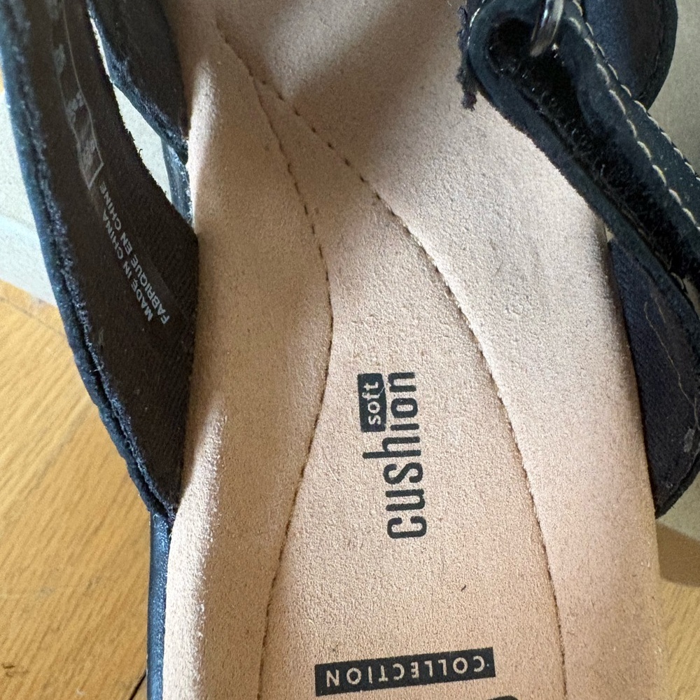 NWT Clark’s Black Sandals, size 8 - Picture 3 of 12